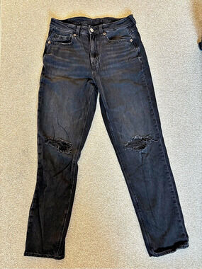 American Eagle Outfitters AE Ripped Mom Jean Black Skinny Jeans